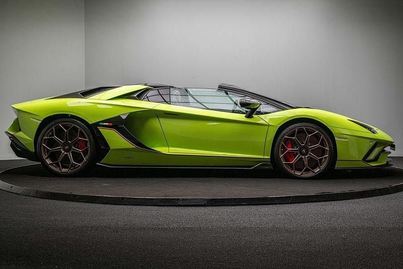 Gebraucht Lamborghini Aventador 2022 Grün Cabrio