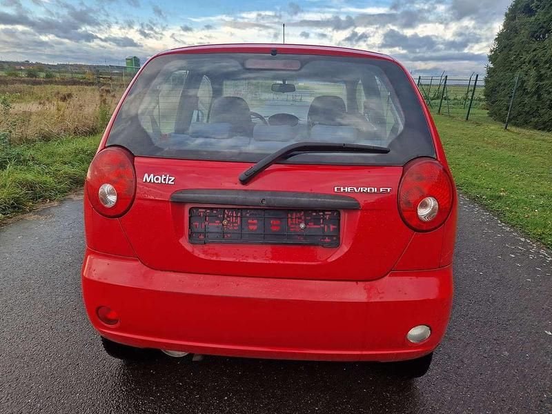 Gebraucht Chevrolet Matiz 52 PS (38 kW) 2009 Rot Kleinwagen