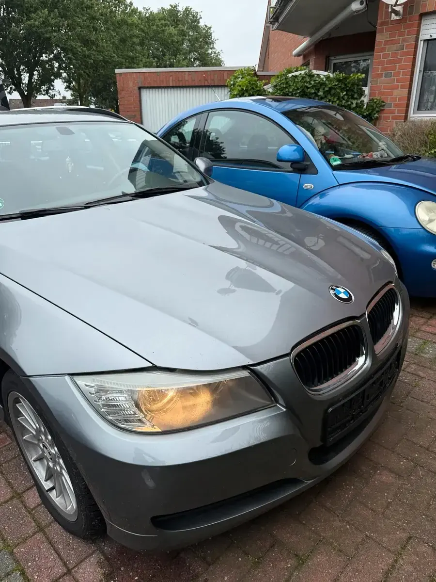 Gebraucht BMW 316 190 PS (139 kW) 2011 Grau Kombi
