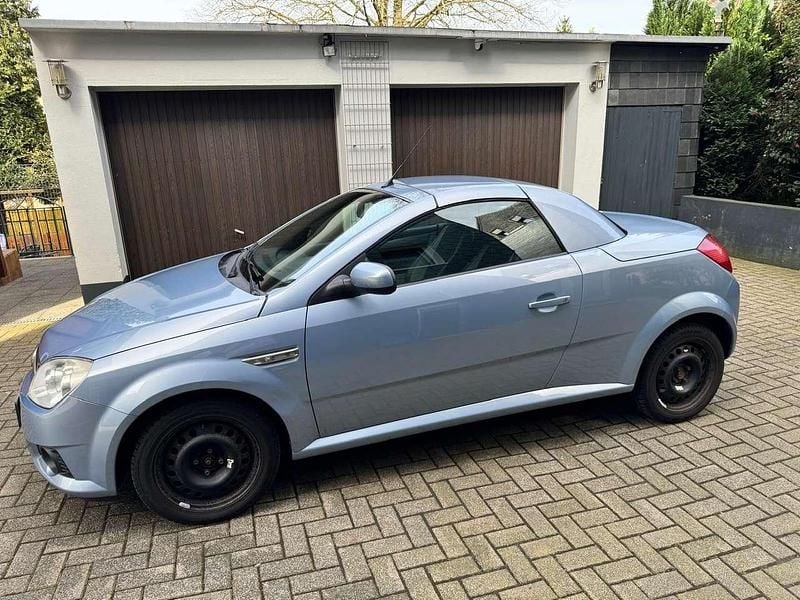 Blau Gebraucht 2007 Opel Tigra Edition Cabrio | 1.500 € (Guter Preis) - Bild 1/4
