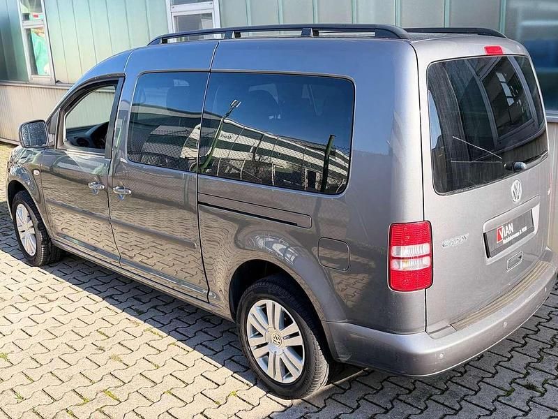 Second-hand VW Caddy Maxi 102 CP (75 kW) 2014 Gri Monovolum