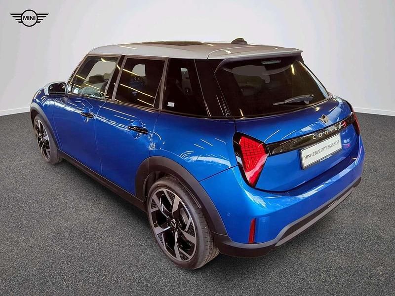 Gebraucht Mini Cooper S Favoured 204 PS (150 kW) 2024 Blau Kleinwagen