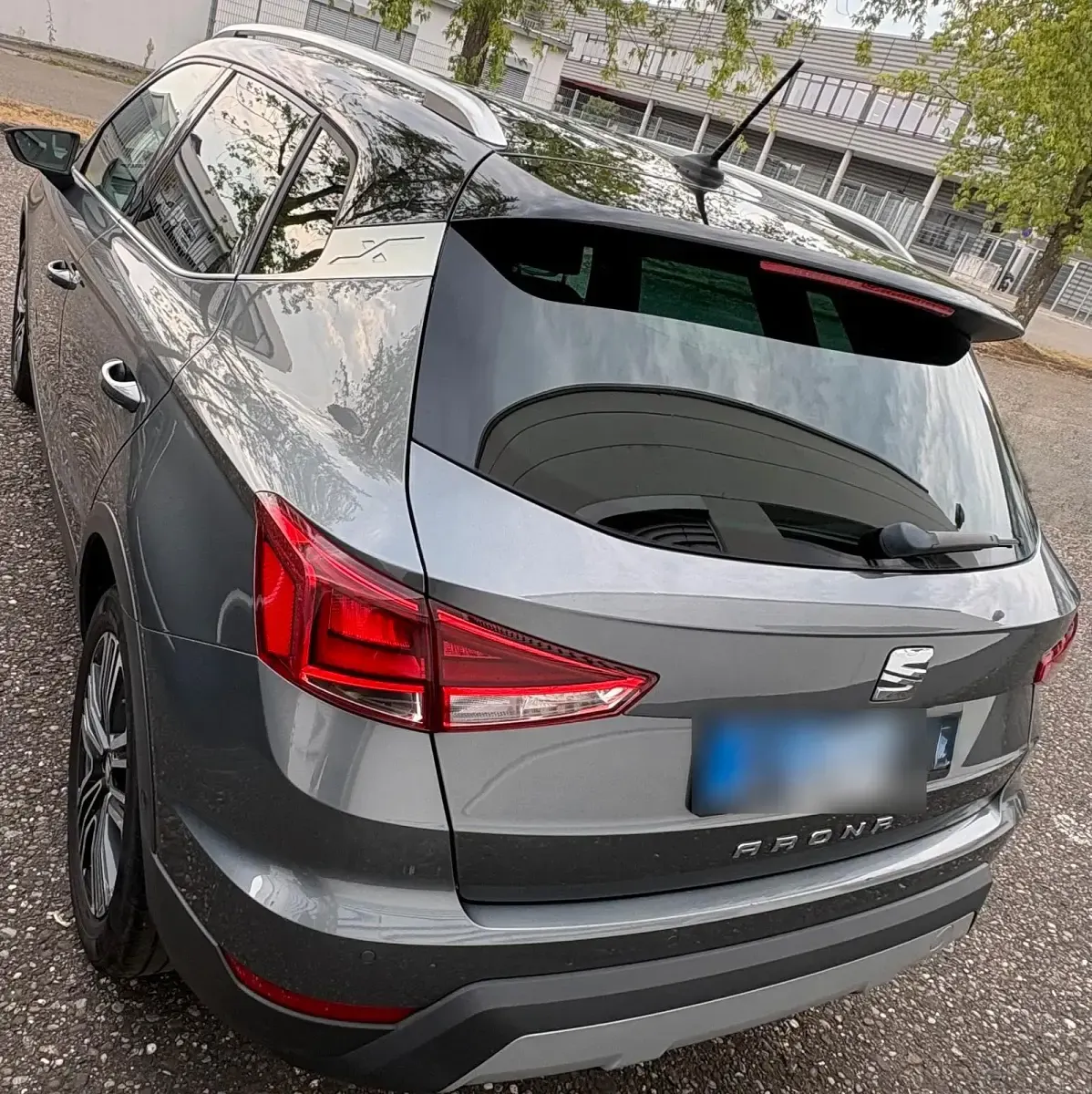 Gebraucht Seat Arona XCELLENCE 116 PS (85 kW) 2018 Grau SUV