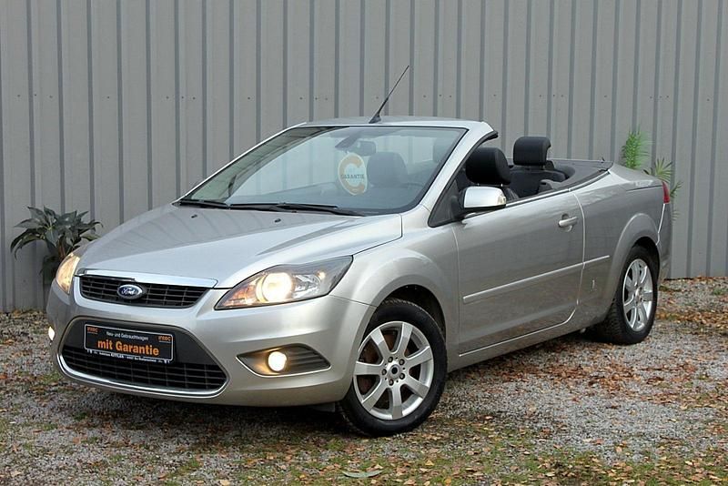 Gebraucht Ford Focus Cabriolet Titanium 145 PS (106 kW) 2009 Silber Cabrio