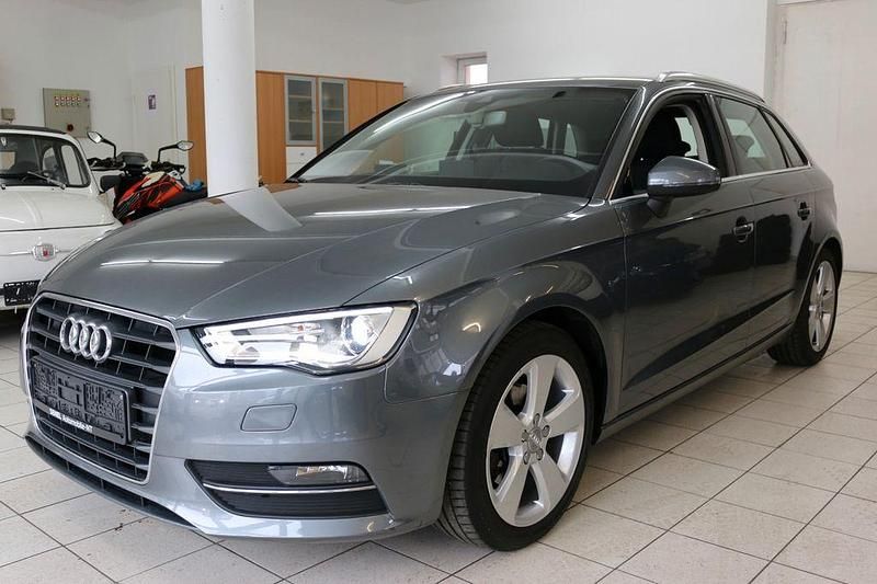 Gebraucht Audi A3 Ambition 125 PS (91 kW) 2016 Grau Limousine