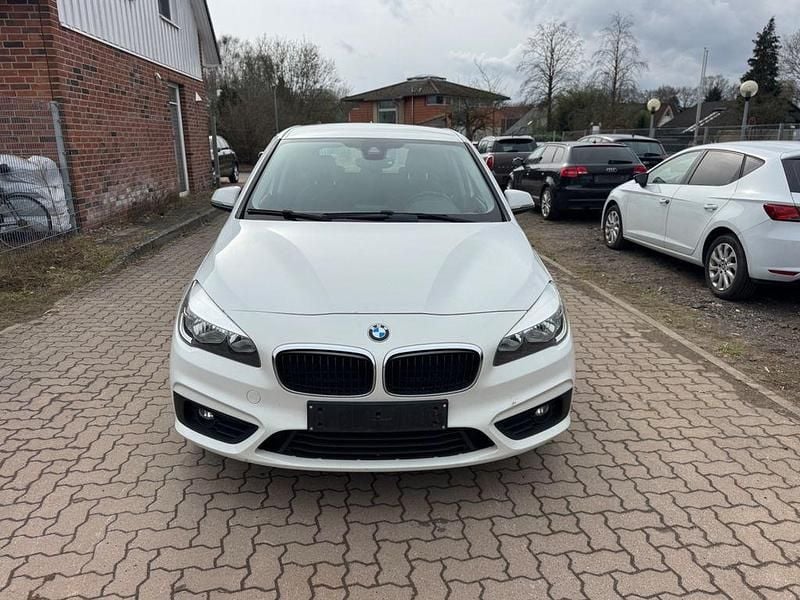 Gebraucht BMW 218 Basis 150 PS (110 kW) 2016 Weiß Limousine