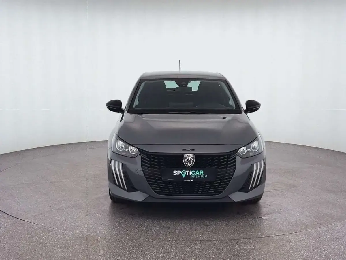 Gebraucht Peugeot 208 Active 75 PS (55 kW) 2024 Grau Kleinwagen