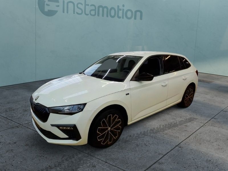 Weiß Gebraucht 2024 Skoda Scala Selection Kleinwagen | 22.940 € (Teuer) - Bild 1/3