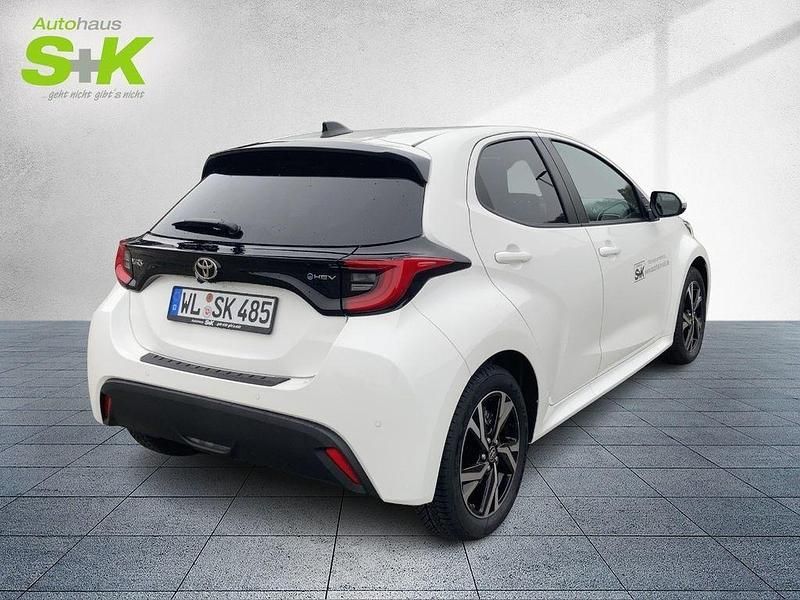 Neu Toyota Yaris 92 PS (67 kW) 2025 Super white 2 Kleinwagen