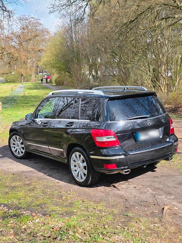 Gebraucht Mercedes GLK200 143 PS (105 kW) 2012 Schwarz SUV
