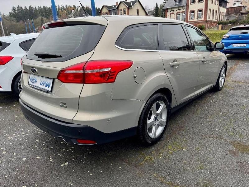 Gebraucht Ford Focus Titanium 150 PS (110 kW) 2016 Titangrau metallic Kombi