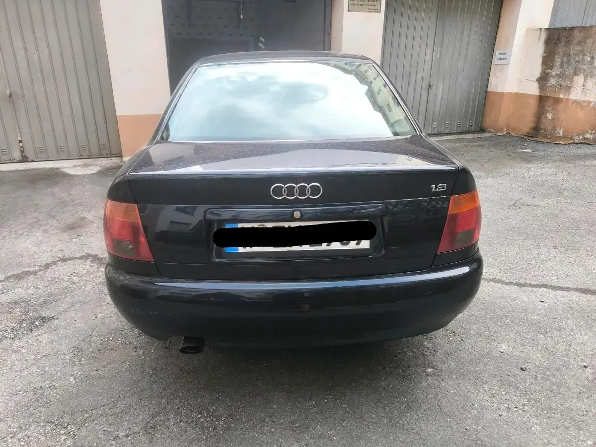 Gebraucht Audi A4 1996 Blau Limousine