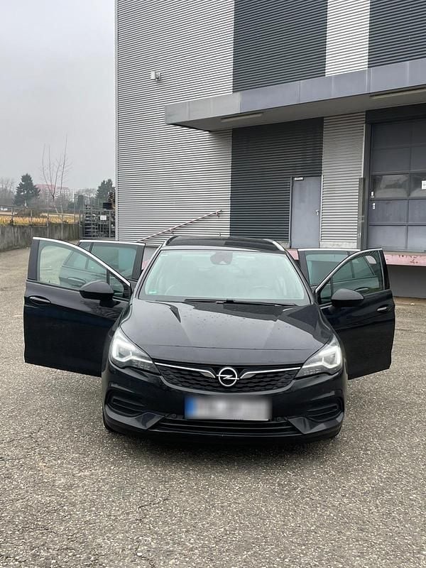 Gebraucht Opel Astra 122 PS (89 kW) 2021 Schwarz Kombi