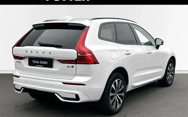 Gebraucht Volvo XC60 Plus 197 PS (144 kW) 2023 Weiss SUV