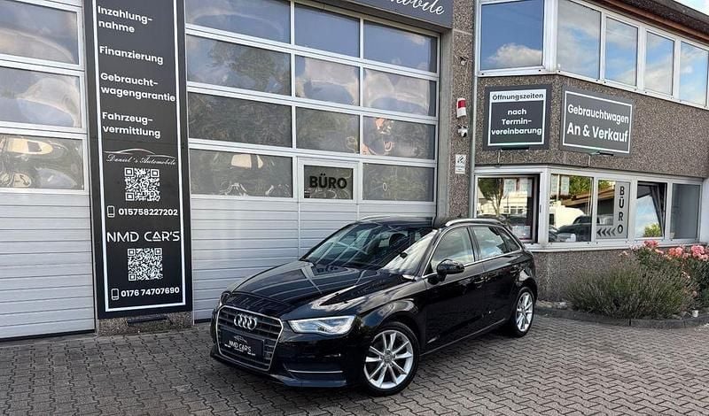 Schwarz Gebraucht 2014 Audi A3 Sportback Ambiente Limousine | 9.987 € (Fairer Preis) - Bild 1/4