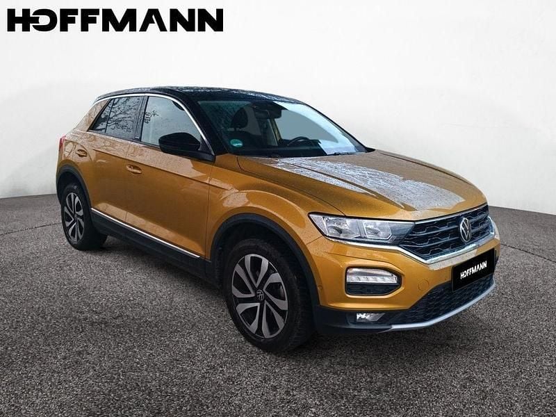 Kurkumagelb metallic Gebraucht 2021 VW T-Roc Active SUV | 20.990 € (Guter Preis) - Bild 1/4
