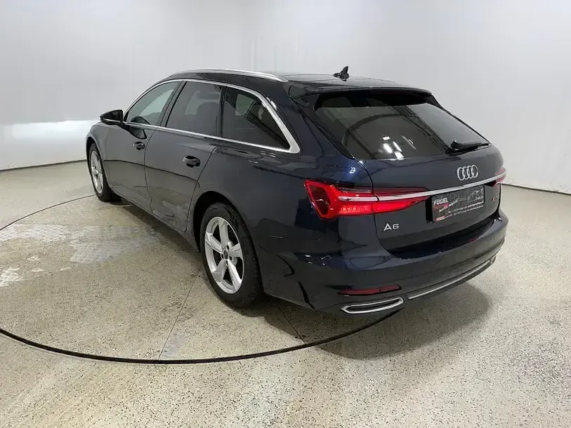 Gebraucht Audi A6 Business 204 PS (150 kW) 2022 Firmamentblau metallic Kombi