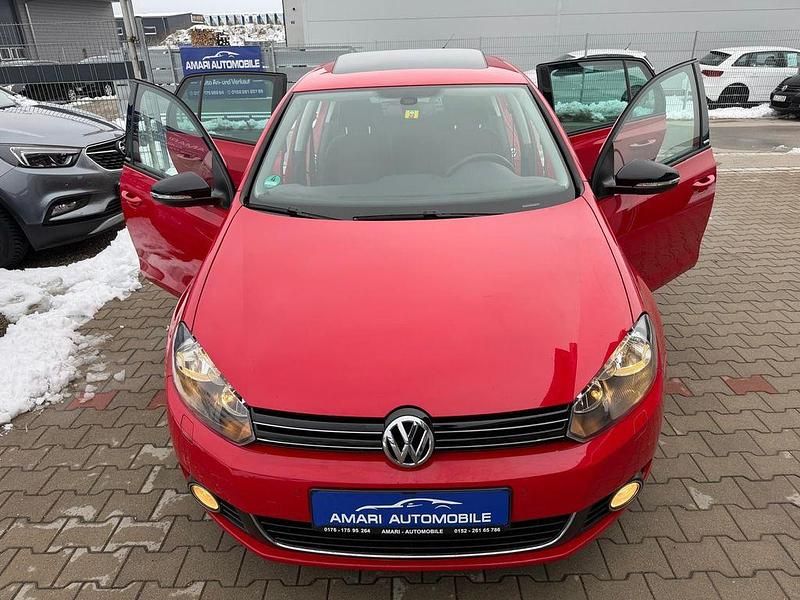 Gebraucht VW Golf VI Style 122 PS (89 kW) 2011 Rot Kleinwagen