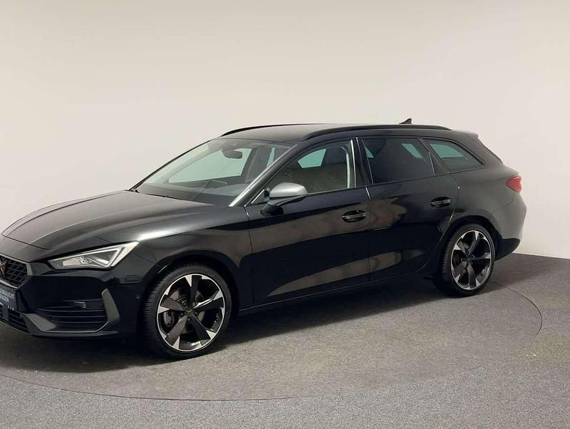 Gebraucht Cupra Leon 150 PS (110 kW) 2023 Mitternachtsschwarz Kombi