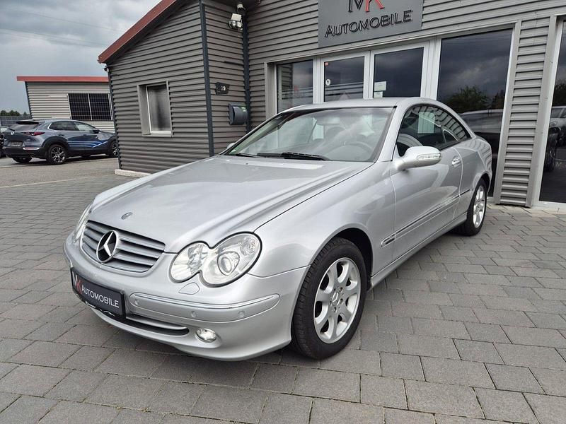 Gebraucht Mercedes CLK320 218 PS (160 kW) 2004 Silber Coupé