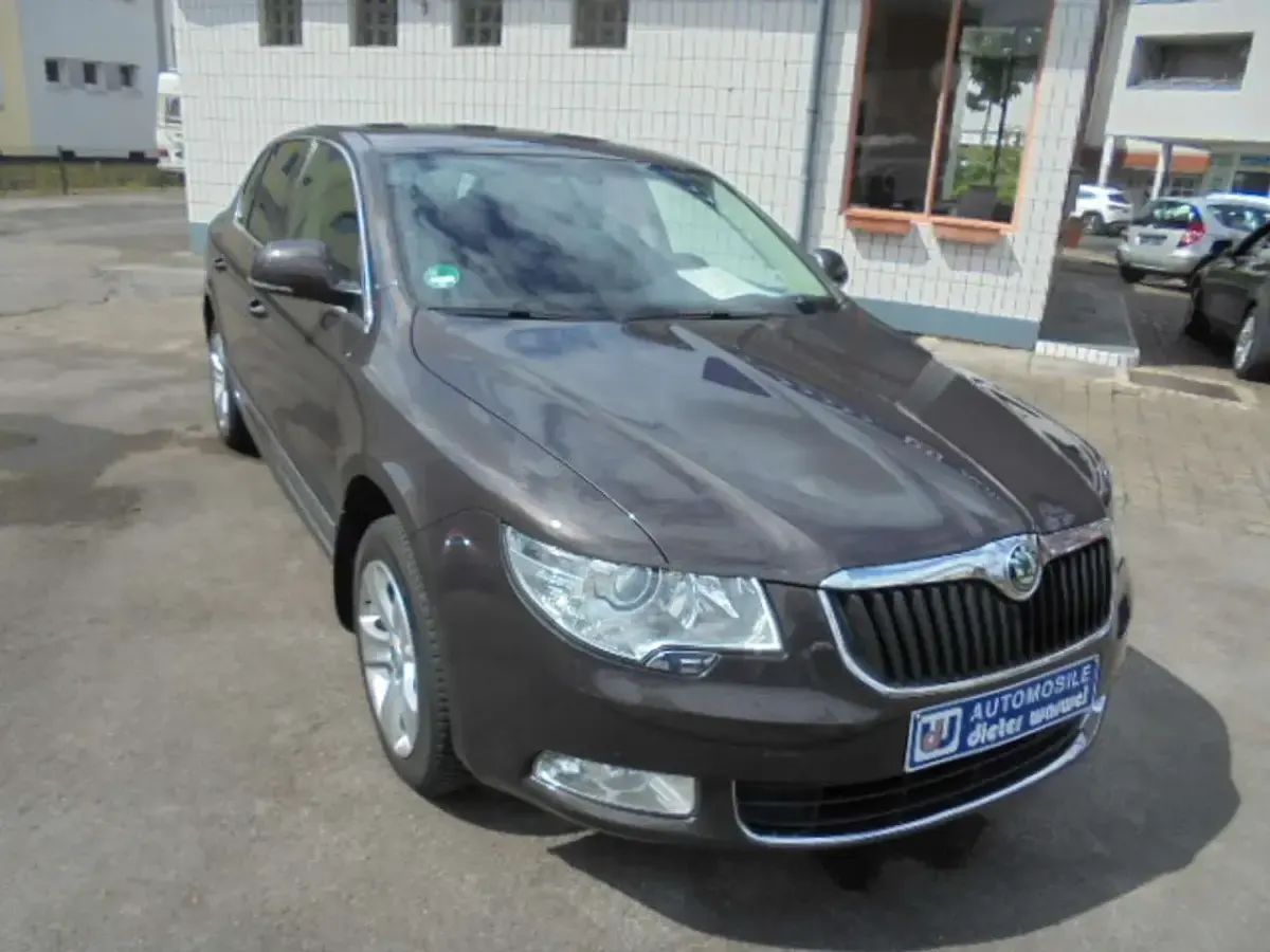 Gebraucht Skoda Superb Elegance 170 PS (125 kW) 2011 Other Limousine