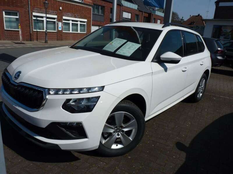 Candyweiss Neu 2025 Skoda Kamiq Selection SUV | 23.495 € (Fairer Preis) - Bild 1/4