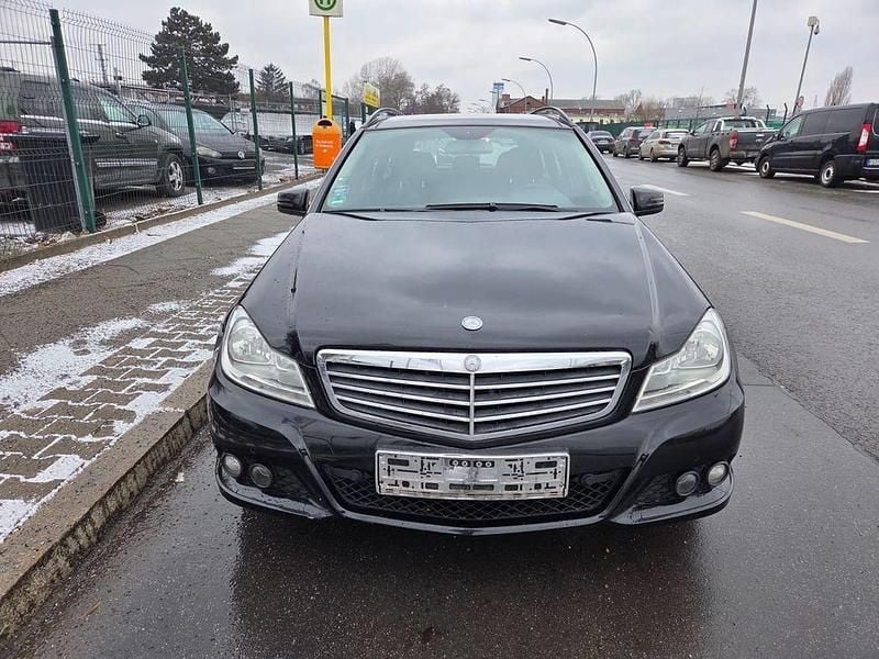 Second-hand Mercedes C180 120 CP (88 kW) 2012 Negru Break