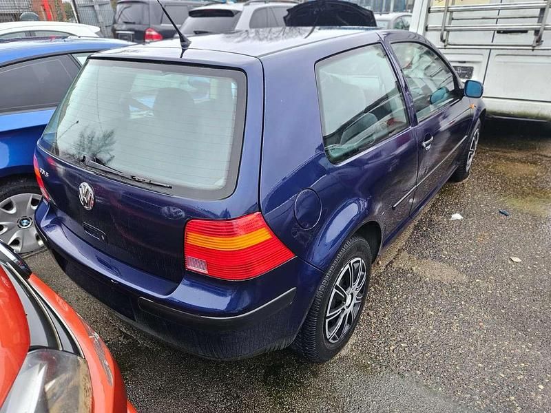 Gebraucht VW Golf III Trendline 75 PS (55 kW) 1999 Blau Limousine