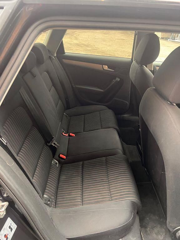 Gebraucht Audi A4 177 PS (130 kW) 2015 Grau Kombi