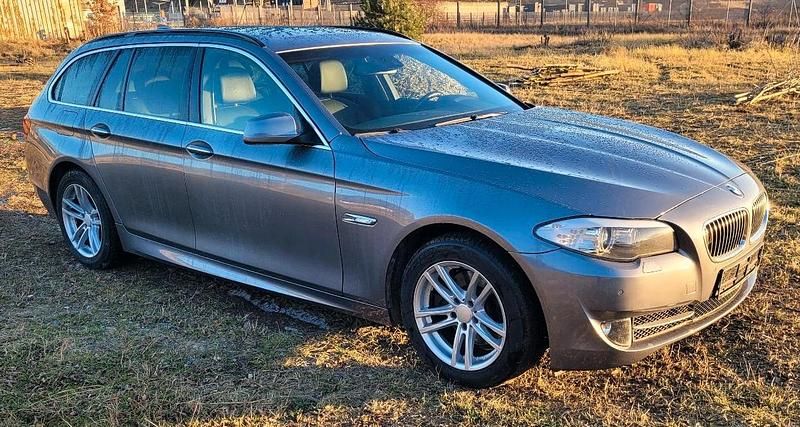 Gebraucht BMW 523 204 PS (150 kW) 2010 Grau Kombi