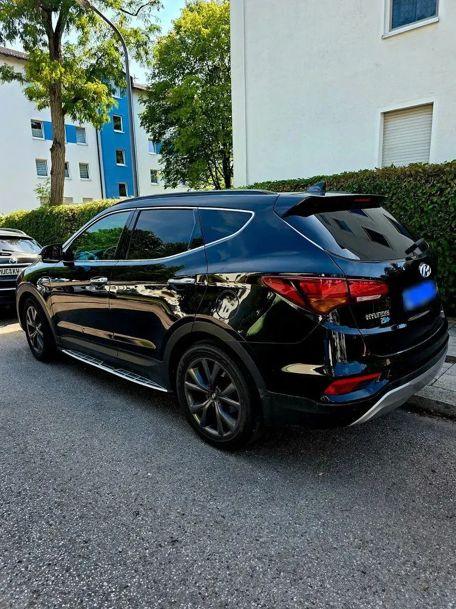Gebraucht Hyundai Santa Fe Style 200 PS (147 kW) 2017 Schwarz SUV
