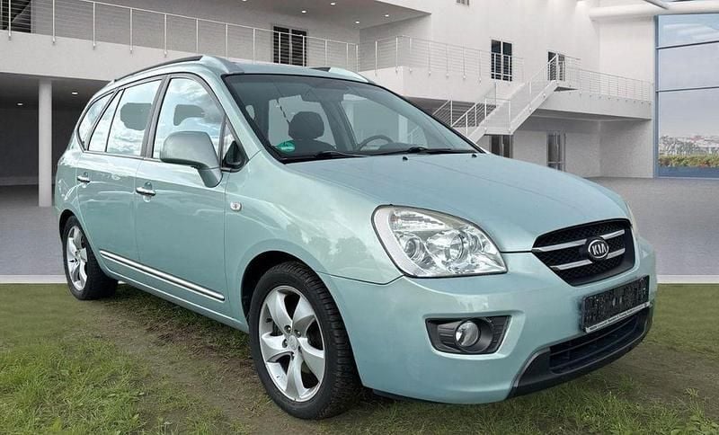 Blau Gebraucht 2007 Kia Carens LX Van / Kleinbus | 6.950 € - Bild 1/2