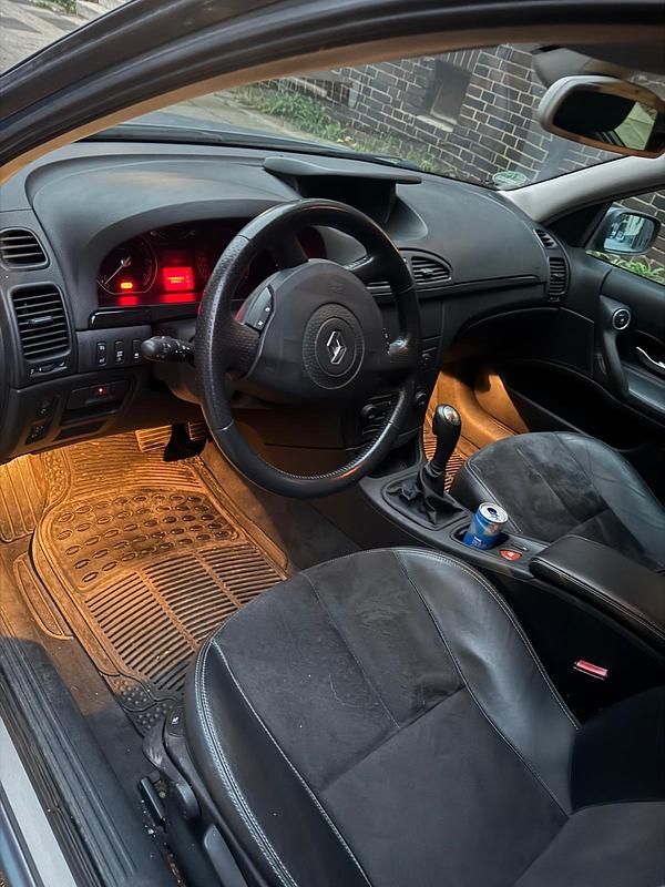 Gebraucht Renault Laguna II 135 PS (99 kW) 2006 Grau Limousine