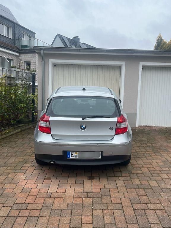 Gebraucht BMW 116 116 PS (85 kW) 2004 Silber Kleinwagen