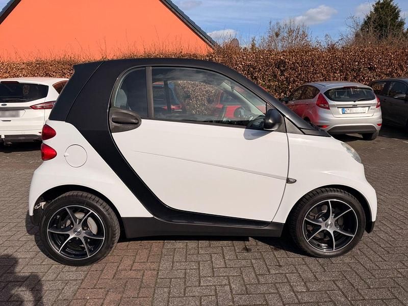Gebraucht Smart ForTwo Coupé 71 PS (52 kW) 2009 Weiß Coupé