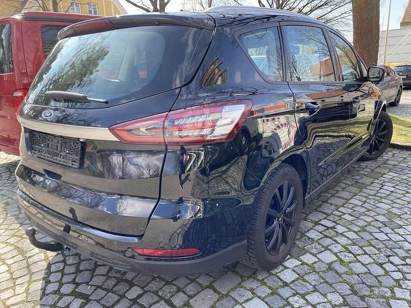 Gebraucht Ford S-MAX Titanium 150 PS (110 kW) 2018 Van / Kleinbus