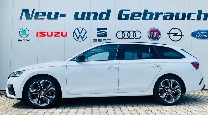Gebraucht Skoda Octavia RS 245 PS (180 kW) 2023 Weiß Kombi