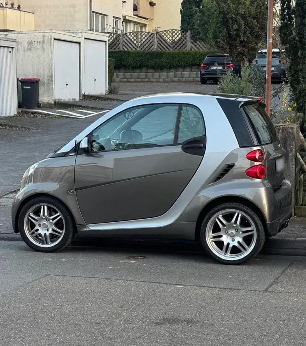 Gebraucht Smart ForTwo Coupé Brabus 84 PS (61 kW) 2011 Gold Coupé