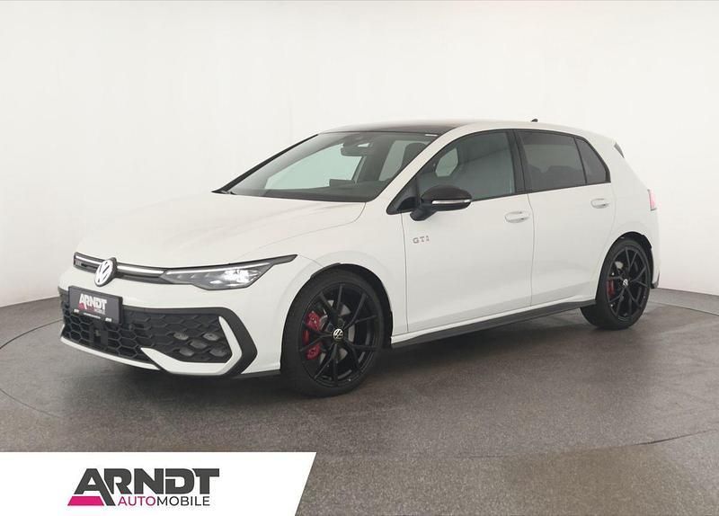 Pure white Gebraucht 2024 VW Golf VIII GTI Limousine | 38.384 € (Fairer Preis) - Bild 1/4