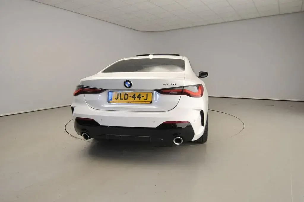 Gebraucht BMW 420 M Sport 184 PS (135 kW) 2025 Weiß Coupé