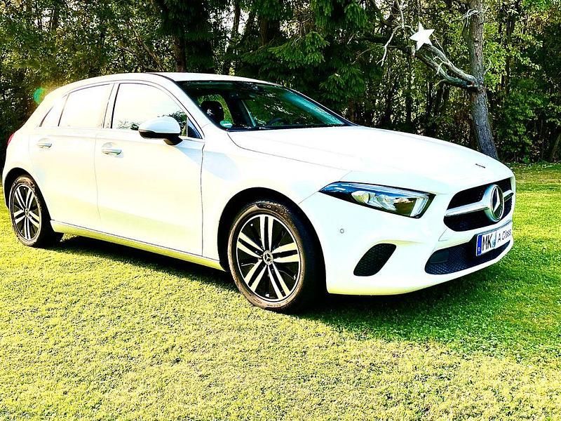 Gebraucht Mercedes A220 Progressive 190 PS (139 kW) 2019 Weiß Limousine