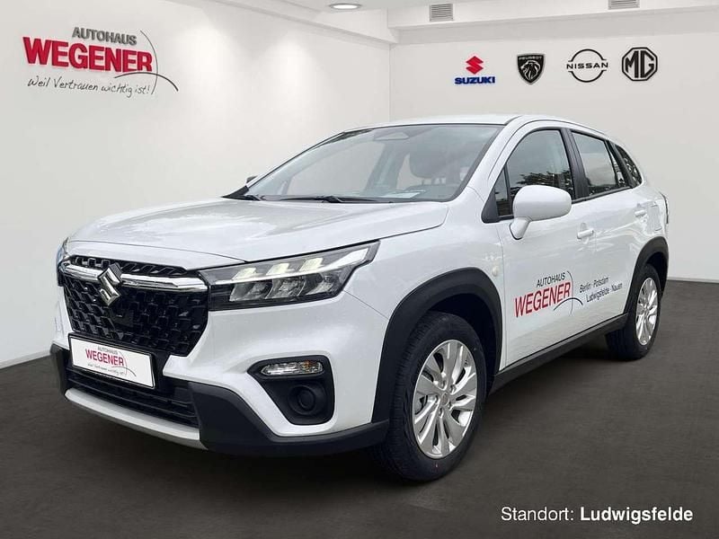 Cool white pearl metallic Gebraucht 2025 Suzuki SX4 S-Cross SUV | 21.210 € (Guter Preis) - Bild 1/4