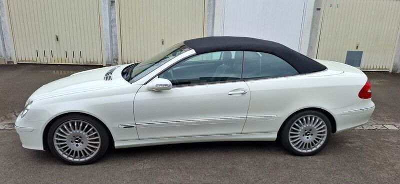 Weiß Gebraucht 2008 Mercedes CLK200 Cabrio | 14.490 € (Teuer) - Bild 1/4