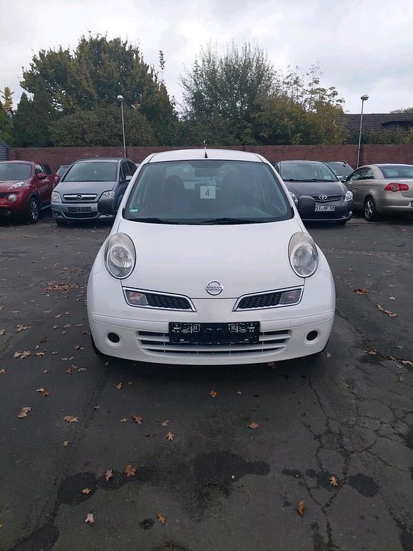 Weiß Gebraucht 2010 Nissan Micra Kleinwagen | 2.999 € (Fairer Preis) - Bild 1/4