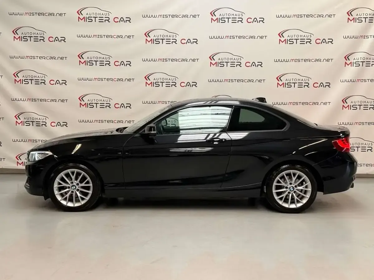 Gebraucht BMW 218 Advantage 136 PS (100 kW) 2015 Saphirschwarz Coupé