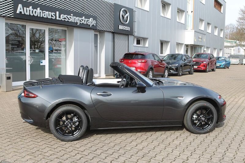 Gebraucht Mazda MX5 Prime-Line 132 PS (97 kW) 2023 Grau Cabrio