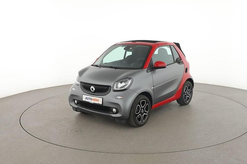 Grau Gebraucht 2017 Smart ForTwo Cabrio Basis Cabrio | 14.770 € (Guter Preis) - Bild 1/3