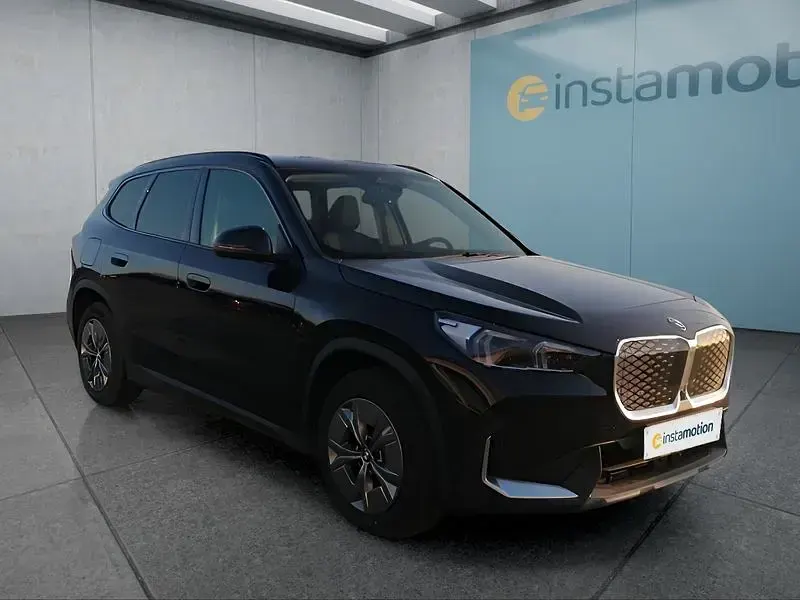 Gebraucht BMW iX1 150 kW (204 PS) 2025 Schwarz SUV