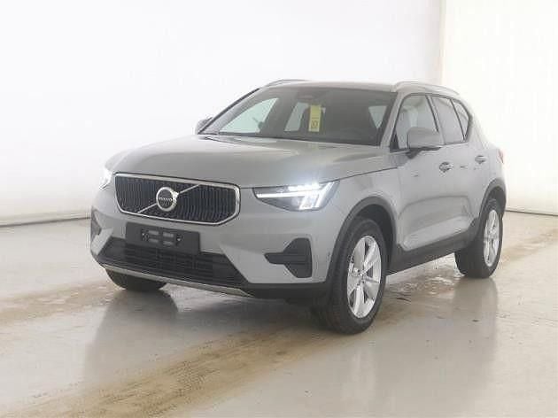 Grau Gebraucht 2025 Volvo XC40 Core SUV | 34.750 € (Superpreis) - Bild 1/4