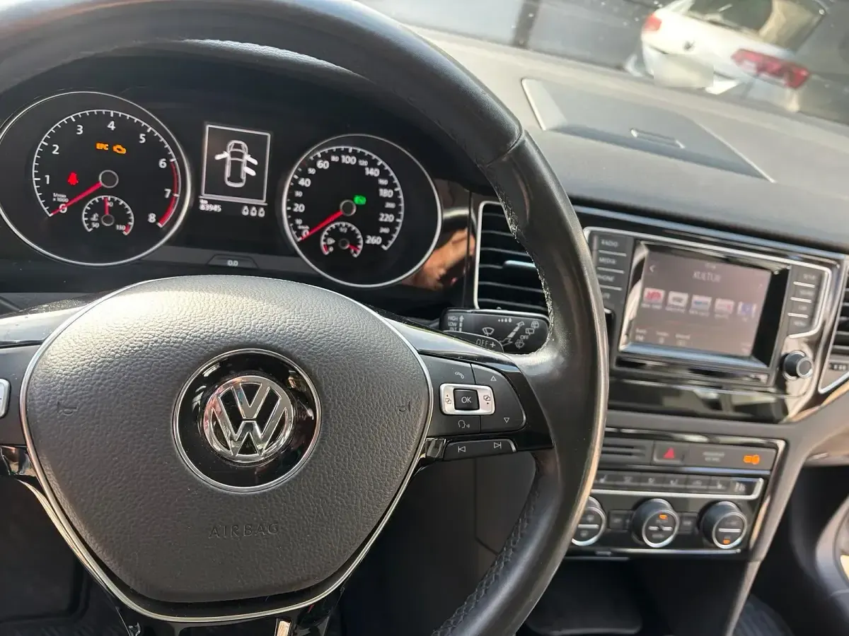 Gebraucht VW Golf VII Highline 125 PS (91 kW) 2014 Silber Kombi